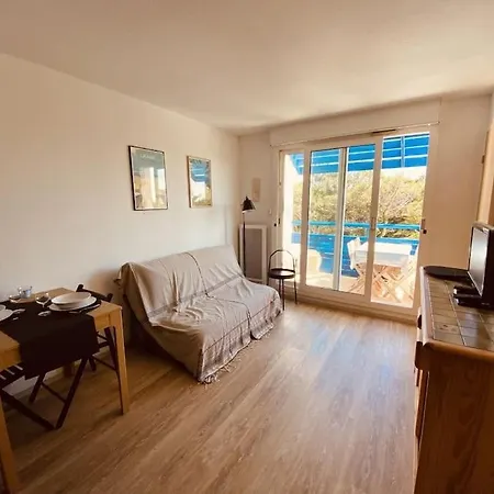 Apartment T2 En A 50m De L'ocean *